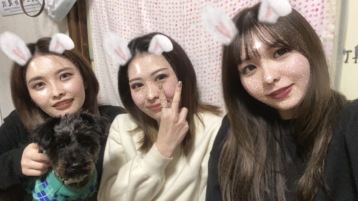 iam__kapi's tweet photo. みなさま今年もいちねんお世話になりました👯‍♀️ 2022ねんもどうぞよろしくお願いいたします〜🙇‍♀️🙇‍♀️ https://t.co/FqLNwYwr83