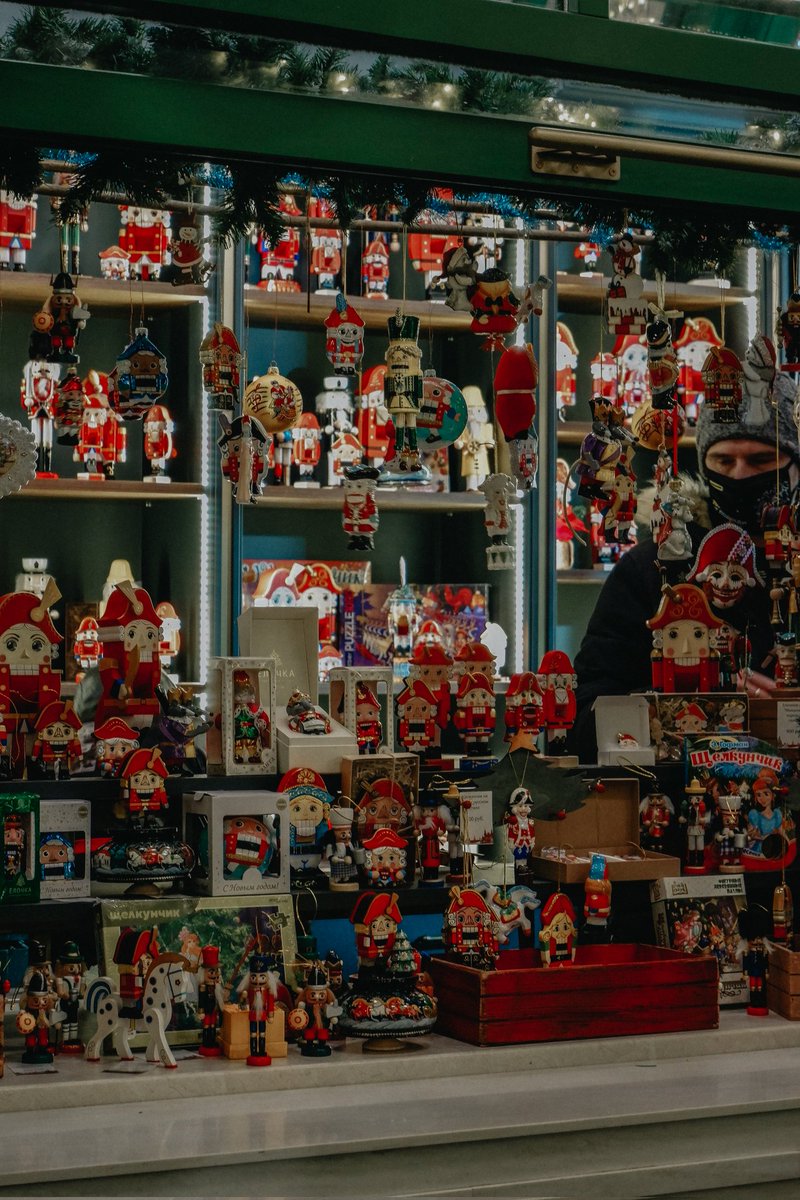 Sergey57kazakov's tweet photo. С наступающим новым годом🎄🎅

📍 Тверская Площадь, Москва.

Instagram: https://t.co/Ryb3x0uyQM https://t.co/1UUhZOOTyy https://t.co/R8F87szfmc