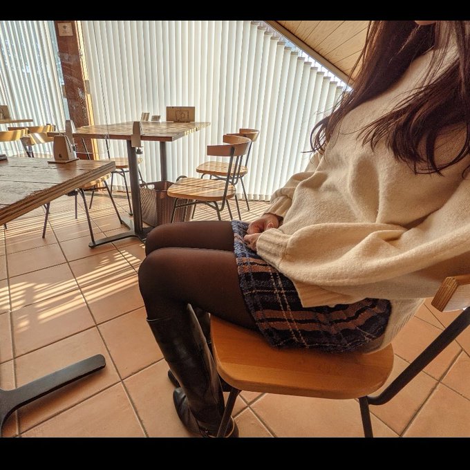 プロフィールの画像変えてみた(｡･･｡) この前カフェ行ったときに撮ってもらったよ📷✨ 冬はやっぱりニットがスキ‥♡ https://t.co/tnz3VS5qAD<a href="/tag/%E8%A3%8F%E5%9E%A2%E5%A5%B3%E5%AD%90"class="tags"><span>#裏垢女子</span></a><a href="/tag/%E8%A3%8F%E3%82%A2%E3%82%AB%E5%A5%B3%E5%AD%90jk"class="tags"><span>#裏アカ女子jk</span></a>