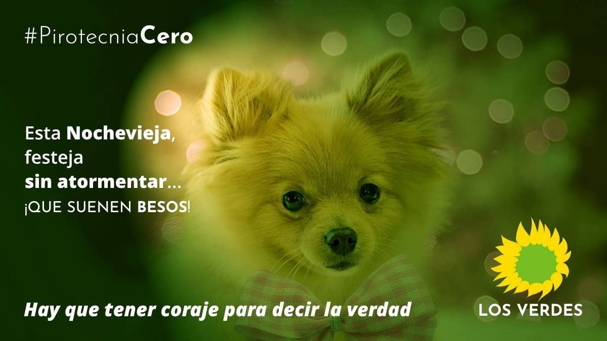 TRoderic's tweet photo. En aquesta #NitDeCapDAny fes festa sense turmentar...
Que sonen #Besades!, i no #Traques ni #Trons. #PirotècniaZero https://t.co/4TBjAemPEv