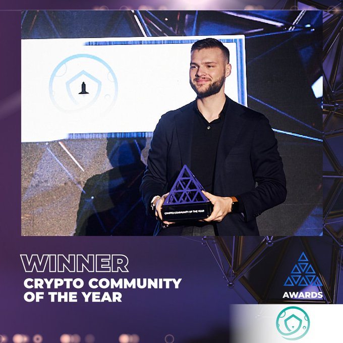 SpiritSigma's tweet photo. @Mckeever42 @Joey32902243 @Metahero_io @MEXC_Global Come to Safemoon, we don't have to kick other cryptos while they are down after a bitmart hack. Our CEO actually is humble and has a good head on his shoulders, and cares about his holders. Yours seems to care more about #everdone. #metazero https://t.co/eHZuP1JdrR