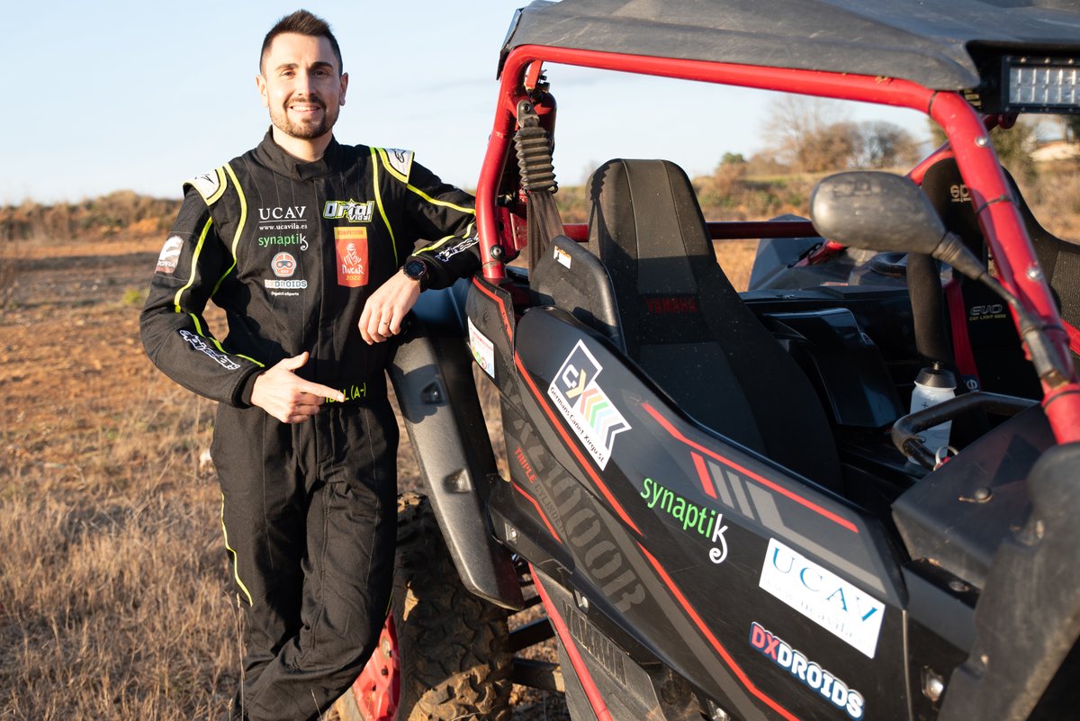 DXDroids_Team's tweet photo. En unas horas comienza la aventura de @oriolvidal64 en el Dakar 2022... No imaginamos mejor manera de empezar el año! 🔥
Todo el apoyo de #DXDroids, compañero! Mucha suerte!
#Dakar2022 #DakarInSaudi #Feliz2022 https://t.co/2WDEnBJuXK