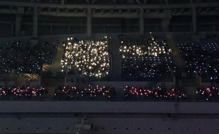 ohnowonwoah's tweet photo. Let's play a game: SPOT THE CARATS. https://t.co/Y7XBMT8WNZ
