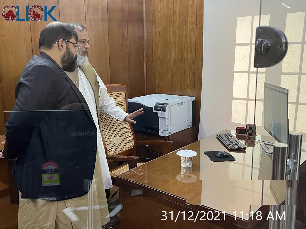 click_2019 tweet picture