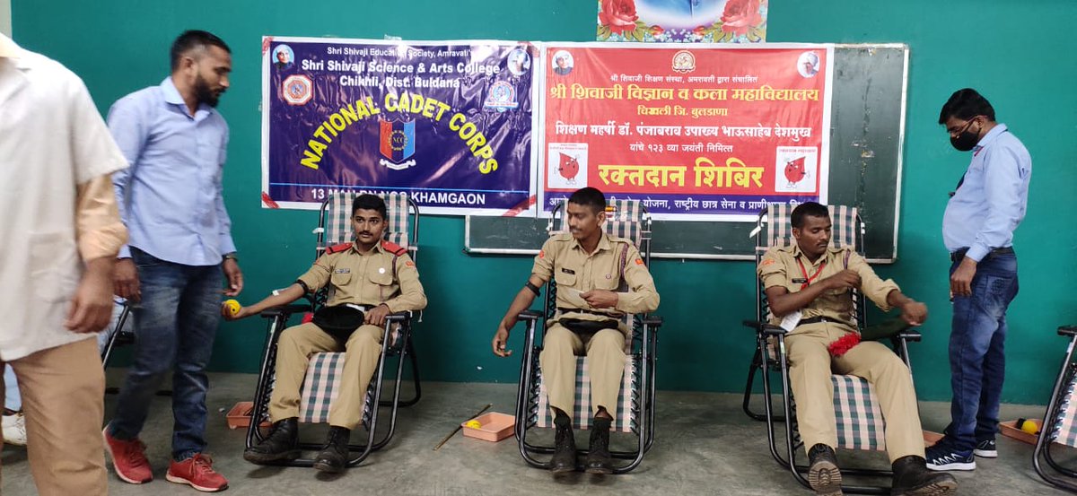 TKhamgaon's tweet photo. 26 Cadets of Shri Shivaji College, Chikli, donated 250-300 ml of blood per cadet on 29 Dec 21 on the occasion of the birth anniversary of the founder of the instt https://t.co/4WzNx47foU