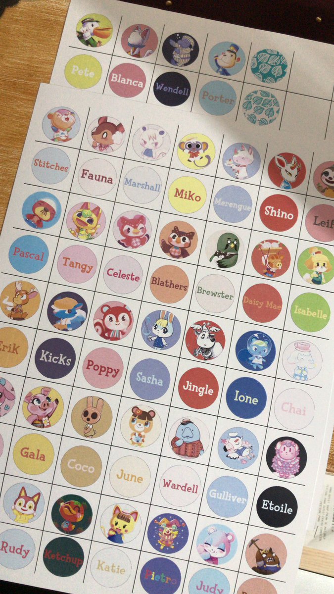 ____andrea11's tweet photo. Estas navidades mi novio me regaló un pack para hacer amiibos y hemos diseñado nuestros favoritos 🤩😍 

#AC #AnimalCrossing #AnimalCrossingNewHorizons #Amiibo https://t.co/dyXVZgJJqh
