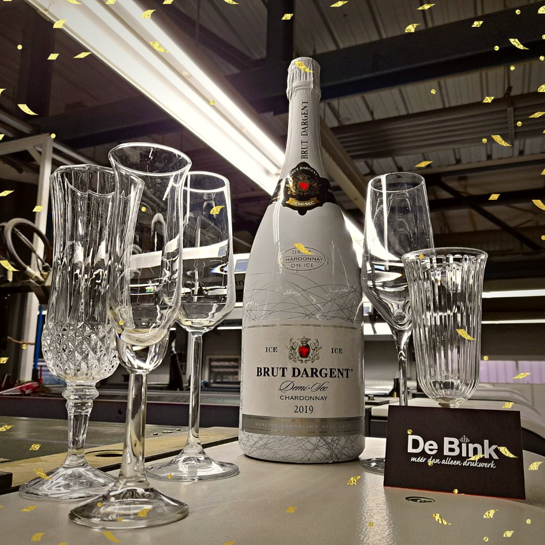 𝐃𝐞 𝐁𝐢𝐧𝐤 tweet media