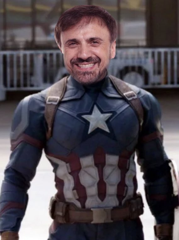 JoseMotatv's tweet photo. Los que no pongan la 1 para ver el especial de nochevieja se pueden llevar palizón con toalla mojada. https://t.co/P9igxPVHOn