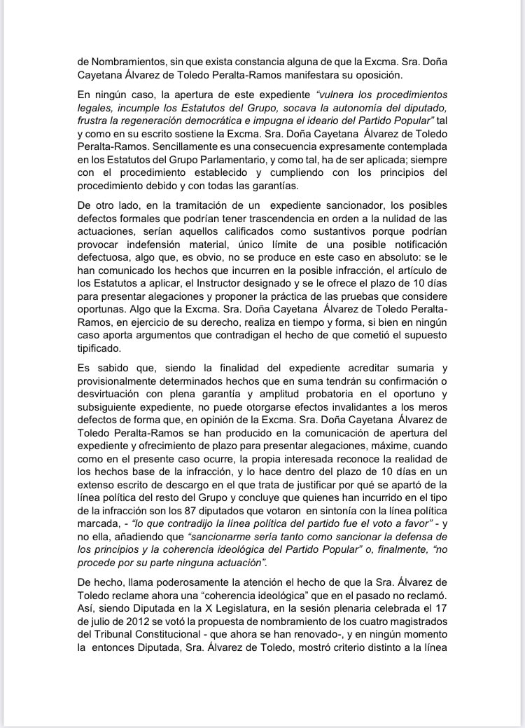 cayetanaAT's tweet photo. Ayer, 30 de diciembre, a las diez y media de la noche, recibí estos documentos en los que se me exige una «Aportación extraordinaria» a las finanzas del PP.

Presentaré recurso. https://t.co/FNwoHqAMMz