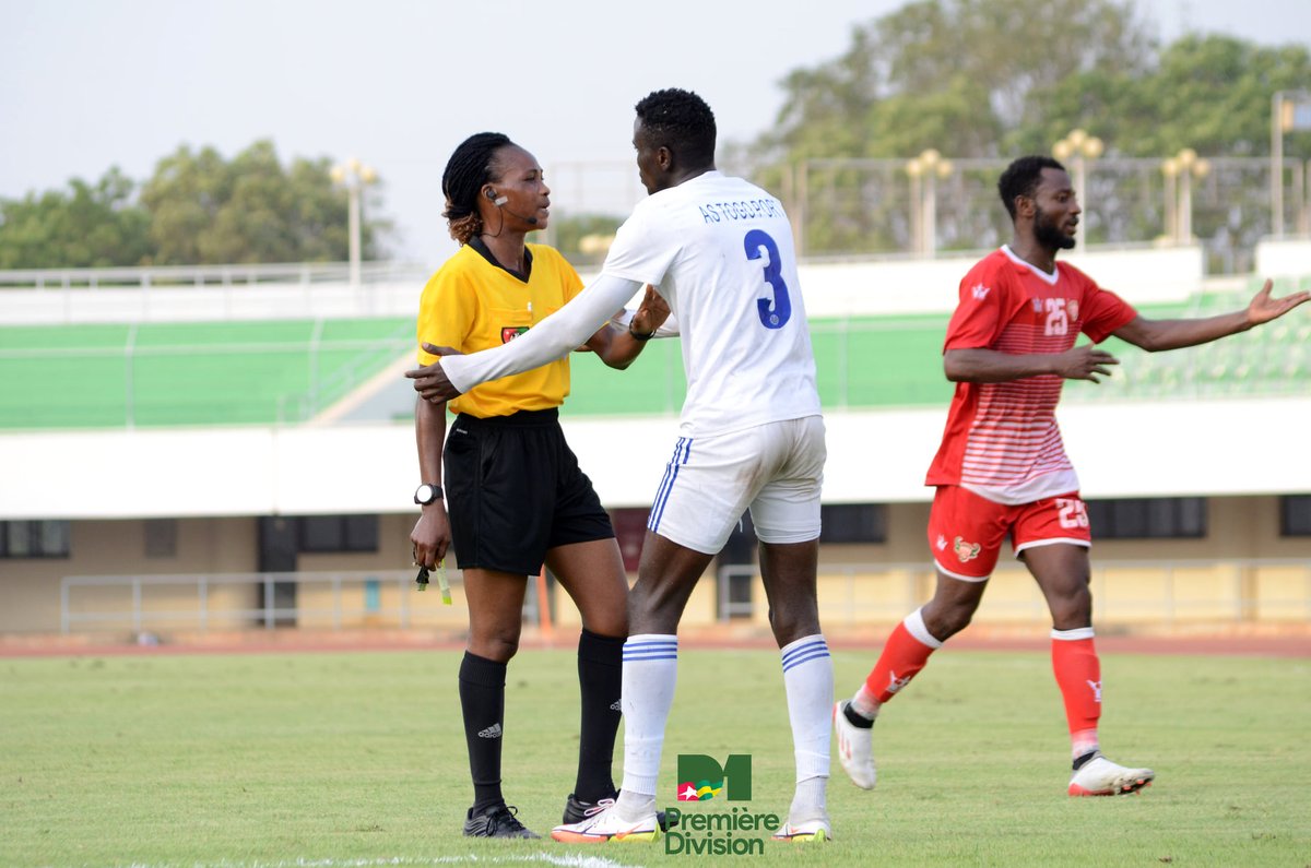 portdelome's tweet photo. #Football : Match nul ; 2 buts partout entre l'AS TOGO PORT et GOMIDO FC de Kpalimé hier au stade de kégué.
Le club portuaire conserve ainsi sa position de deuxième derrière DYTO FC après la 6ᵉ journée du championnat Togolais de première division (D1).
#sport #astogoport https://t.co/nZwERJHjsE