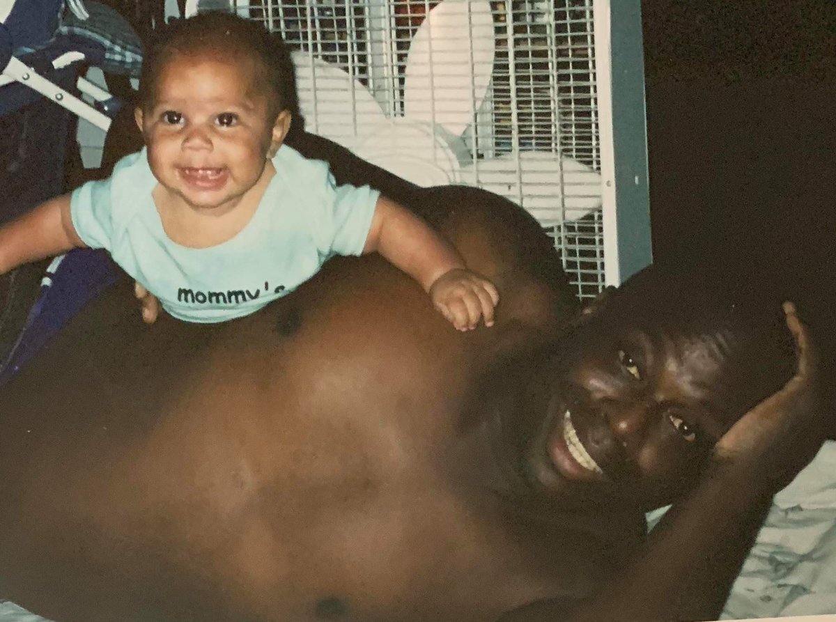 Tweet_Twatmann's tweet photo. Damn cuz you hurt us , my mama #auntyLynn say hug yo daddy #UncleAl for her. #LongLiveDylan he ain’t deserve that 😞 https://t.co/rT7x7Vss70