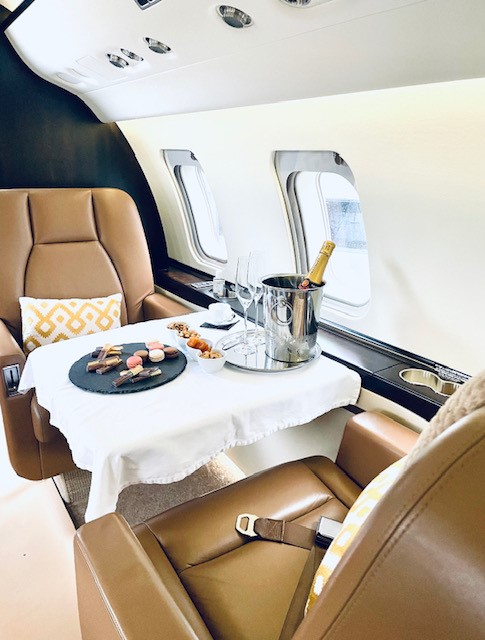 Luxaviation's tweet photo. #SpecialAvailability

🗺️ Nairobi —> 
📅  03 - 08 January 2022
👤  12 pax
✈️  #Challenger605

Call + 44 1223 803 555 
email: charter.europe@luxaviation.com

Full details: https://t.co/yJpII6wWtV https://t.co/0OJZIGszTj