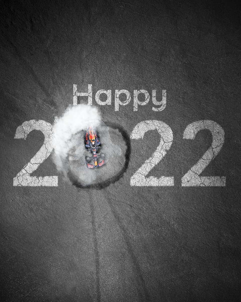 Oh, what a year it’s been! We’re looking forward to more fireworks from Max next year, with many champagne moments to celebrate. Happy 2022 everyone! 🍾