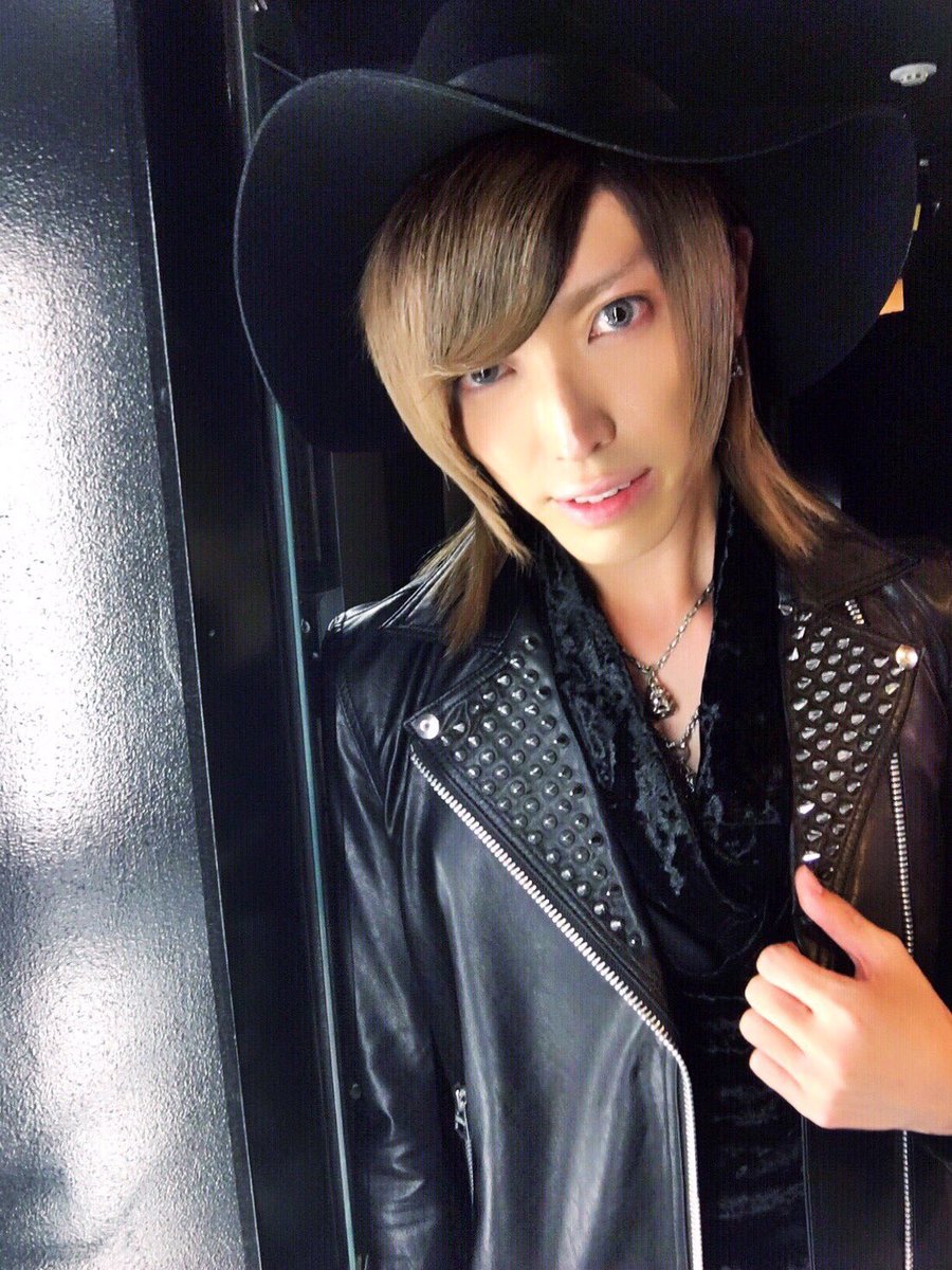 kokingdomm's tweet photo. 今年も皆様の沢山のご来店ありがとうございました!✨
仙台フォーラスの初売りは1月2日❗️🎍
8:00〜20:00 となります!
来年もTRVAS TOKYO仙台店を宜しくお願い致します!🧸
小声👂(スタッフとみんなで写真を撮るタイミングを逃したので、過去写を上げときます)笑
#仙台 #TRVAS #TRVASTOKYO https://t.co/ENJEidmb0M