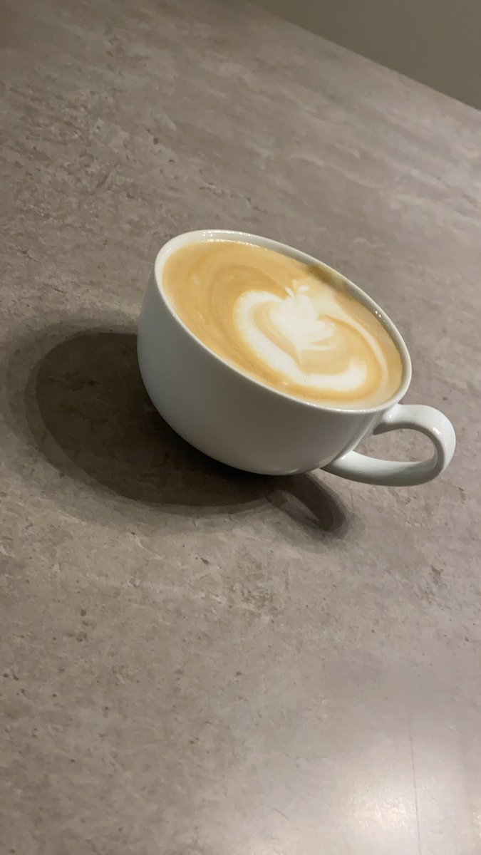 The worst part of Covid for me was the fact coffee randomly started to taste awful, like drinking liquid smoke 🤢 

Today its finally tasting good again, and this is my third 😂