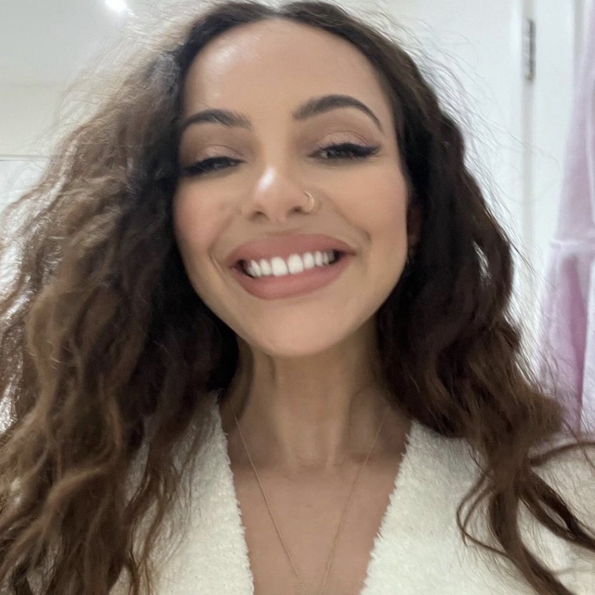 lyricistjade's tweet photo. they're so pretty https://t.co/tKBBJdoHw6