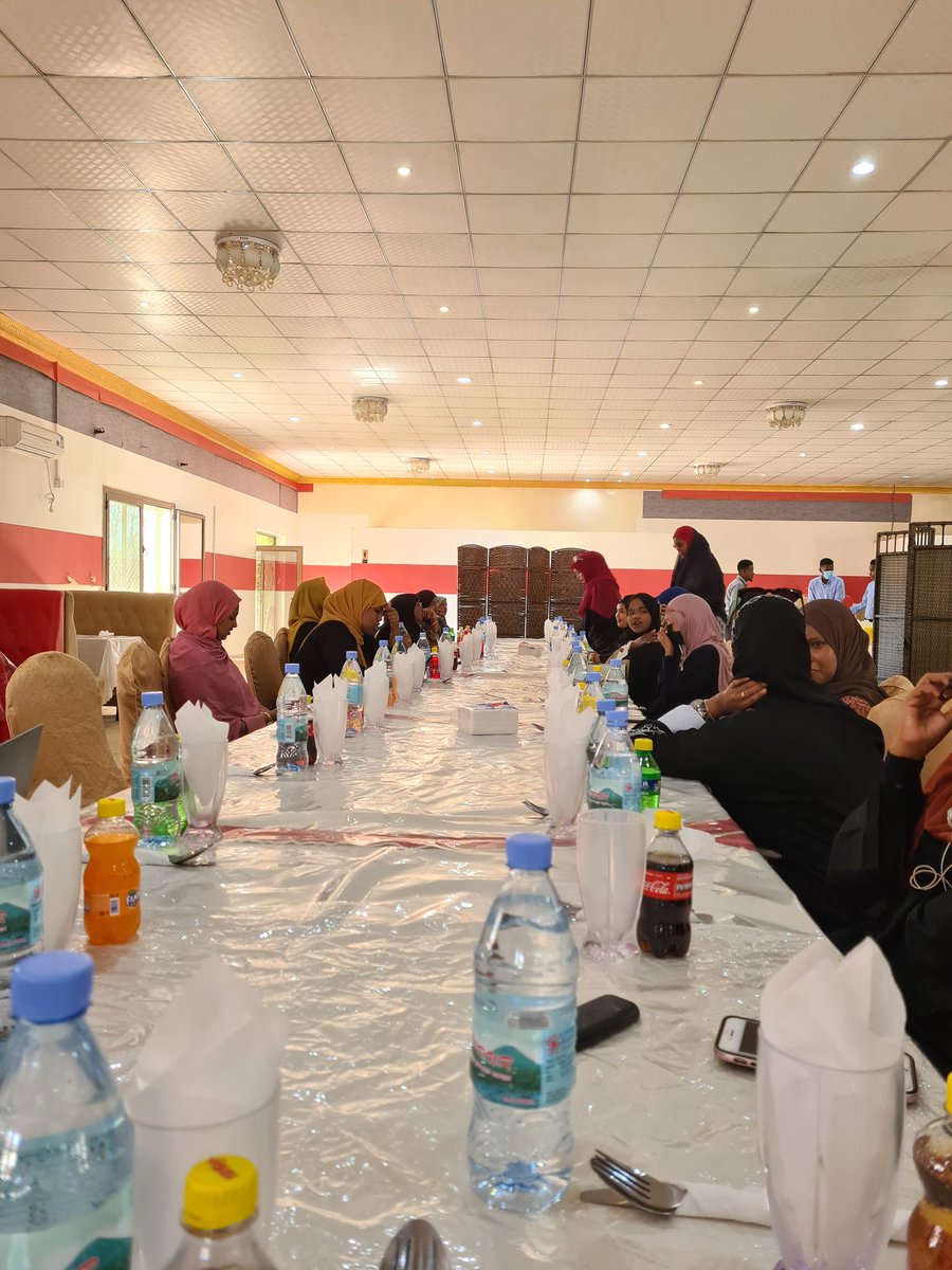 ForumXog's tweet photo. Lunch break for xog-wadaag yearly session in Dec 2021. 
@CigaalXamda @nuraosman_ @zainnoted @amuun_qawdhan @BahjaDualle @FarahO_jama @ikram_jacfar @SahraKiinKaahin @Nurakamila1 https://t.co/YdD2WU2FM6