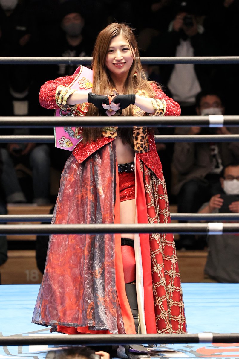 IceKumas's tweet photo. 2021.12.31 RIBBONMANIA2021
ヤングビューティ―エクスプレス with 本間多恵さん
 #iceribbon #はっぴぃかめら #アクトレスガールズ #AWGbeginning https://t.co/LgjWa4RBQm