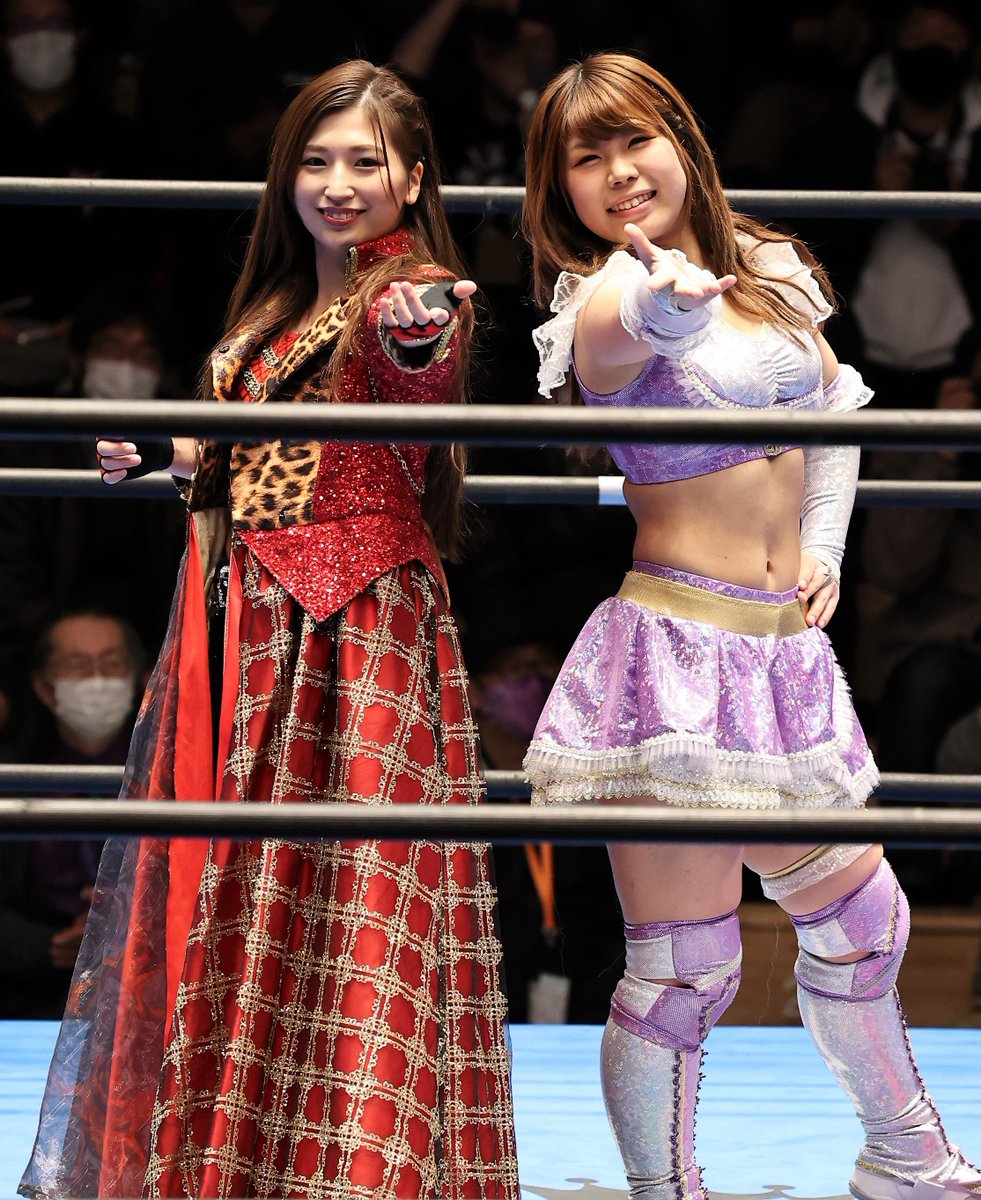 IceKumas's tweet photo. 2021.12.31 RIBBONMANIA2021
ヤングビューティ―エクスプレス with 本間多恵さん
 #iceribbon #はっぴぃかめら #アクトレスガールズ #AWGbeginning https://t.co/LgjWa4RBQm