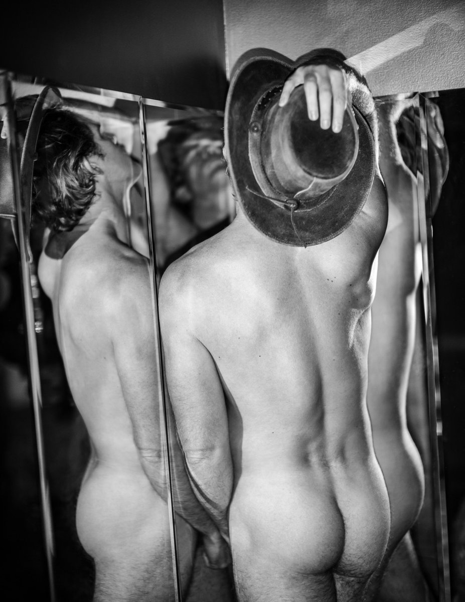 Macleodimages's tweet photo. 4 Jakes for the price of 1: Evening Cowboy Jake @jakejensenmedia for #Genzomagazine #maleeditorial #malephotography #malemodel #maleactor #glasgowphotographer https://t.co/ZlNSg5cdxv