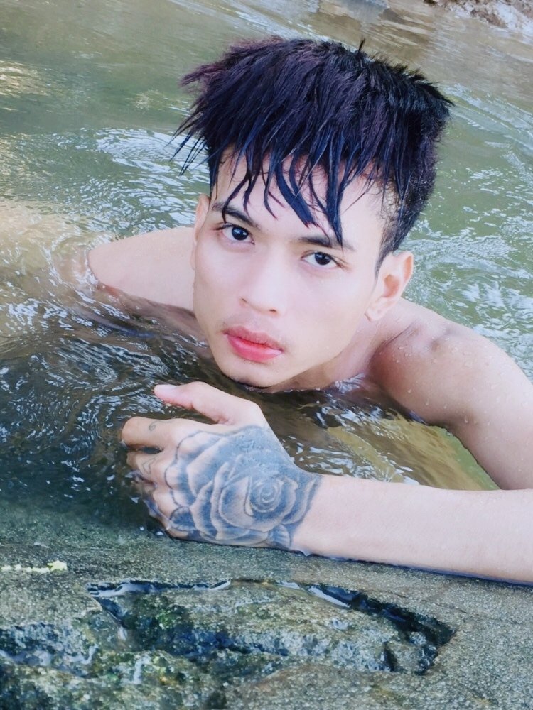MdyAhtan's tweet photo. နှစ်သစ်ကို ဘယ်လိုဖြတ်သန်းချင်ကြမှာလဲ?
ရတု နဲ့ ဖြတ်သန်းမလား😝😝😝

Cb စာမပြန်အားလို့ 
09267007377 Viber ပဲစာပို့ကြပါ https://t.co/YvNzcUVe4O