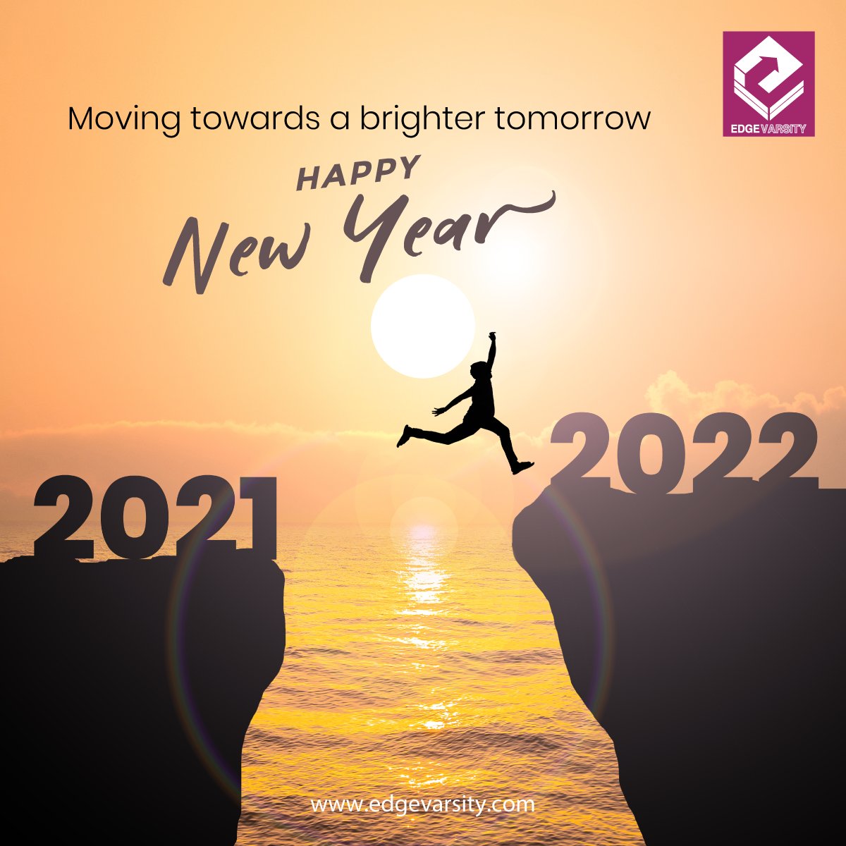 edge_varsity's tweet photo. EdgeVarsity wishes you and your loved ones a happy and prosperous New Year.

#HappyNewYear #newyears #happynewyear2022 #loveislove #happyholidays #partytime #familytime #celebrations #ad #January #decor #Christmas  #skilldevelopment #education #skills #onlinetraining #mlearning https://t.co/fiCdVioD72