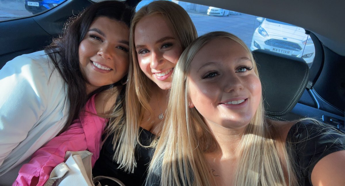 taylor🌹 tweet media