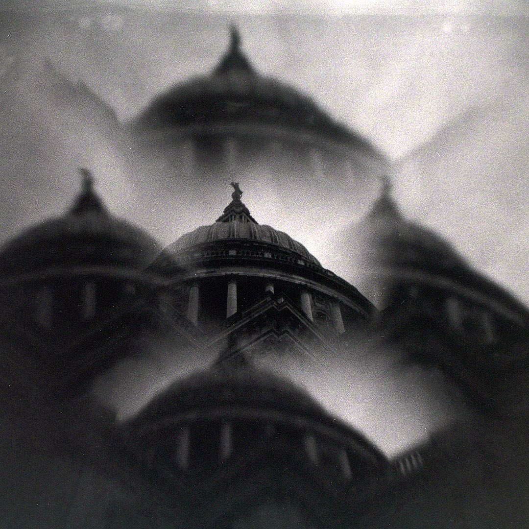 nickpage's tweet image. The Lloyds Building and St Paul’s Cathedral taken with a Holga and prism filter. Self developed using @CineStillFilm DF96 Monobath developer. @lomography Lady Grey film.
#filmphotography #blackandwhitephotography #istillshootfilm