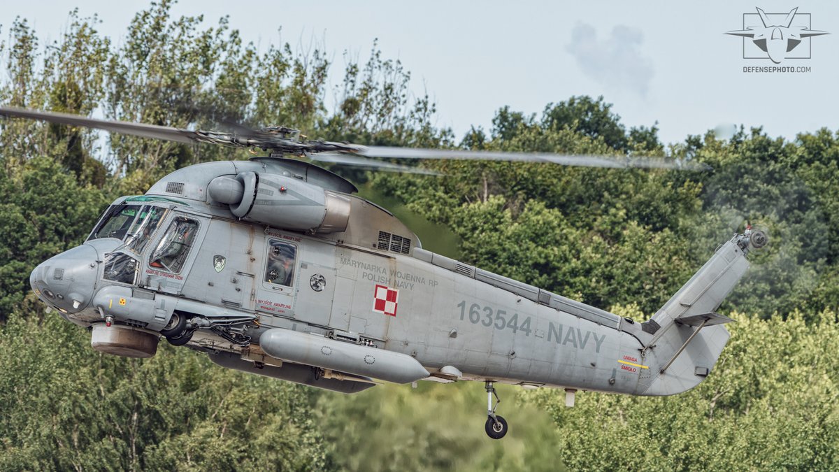 JacekSiminski's tweet photo. In the naval helicopters department, this is almost an extinct species.
#PolishNavy #Kaman #SH2G #SuperSeasprite
@gdyniaerobaltic 2021, pic by me. https://t.co/MsziKcrUCs