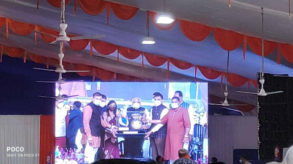 SAGARAHIR19's tweet photo. સુશાસન સપ્તાહ કાર્યક્રમ, રાજકોટ 
#alwaysdutyfirst @CMOGuj @Bhupendrapbjp @DrPradipDav @SDMRajkotCity2 @CollectorRjt @SDMRajkotRural @RuralRajkot @RajkotDdo https://t.co/NMQdrUJGGE