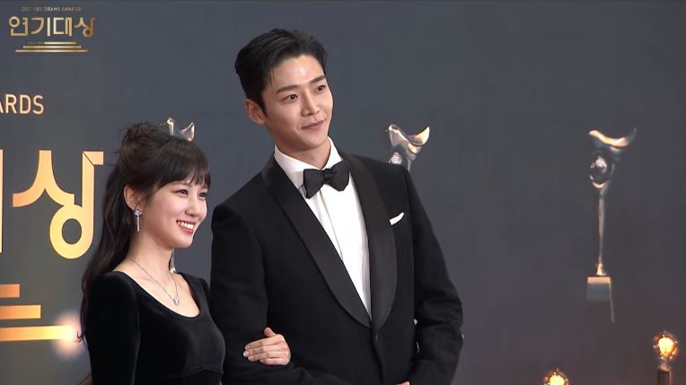 1023film's tweet photo. My heart 😭😭😭💓
#Eunbin #ROWOON #kingaffection #kbsdramaawards https://t.co/UquxwLDv3o
