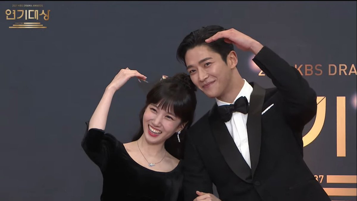 1023film's tweet photo. My heart 😭😭😭💓
#Eunbin #ROWOON #kingaffection #kbsdramaawards https://t.co/UquxwLDv3o