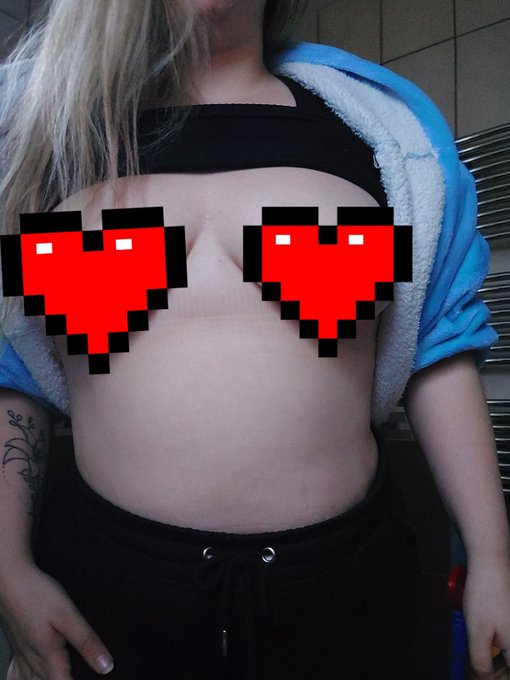 Wanna see more? Check out my Page😜 Only &pound;6 while I'm new plus 20% off!  https://t.co/swGJqcwFbk https://t