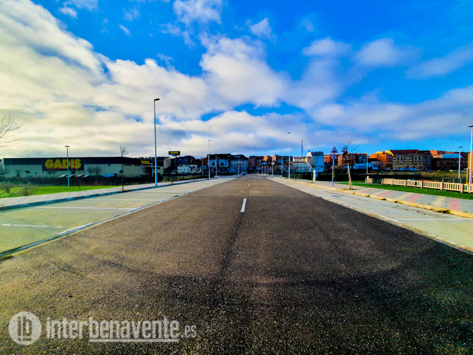 El área de servicio y parking de #Autocaravanas de #Benavente (Zamora) será una realidad en el primer semestre del año 2022...  interbenavente.es/art/46560/el-a…