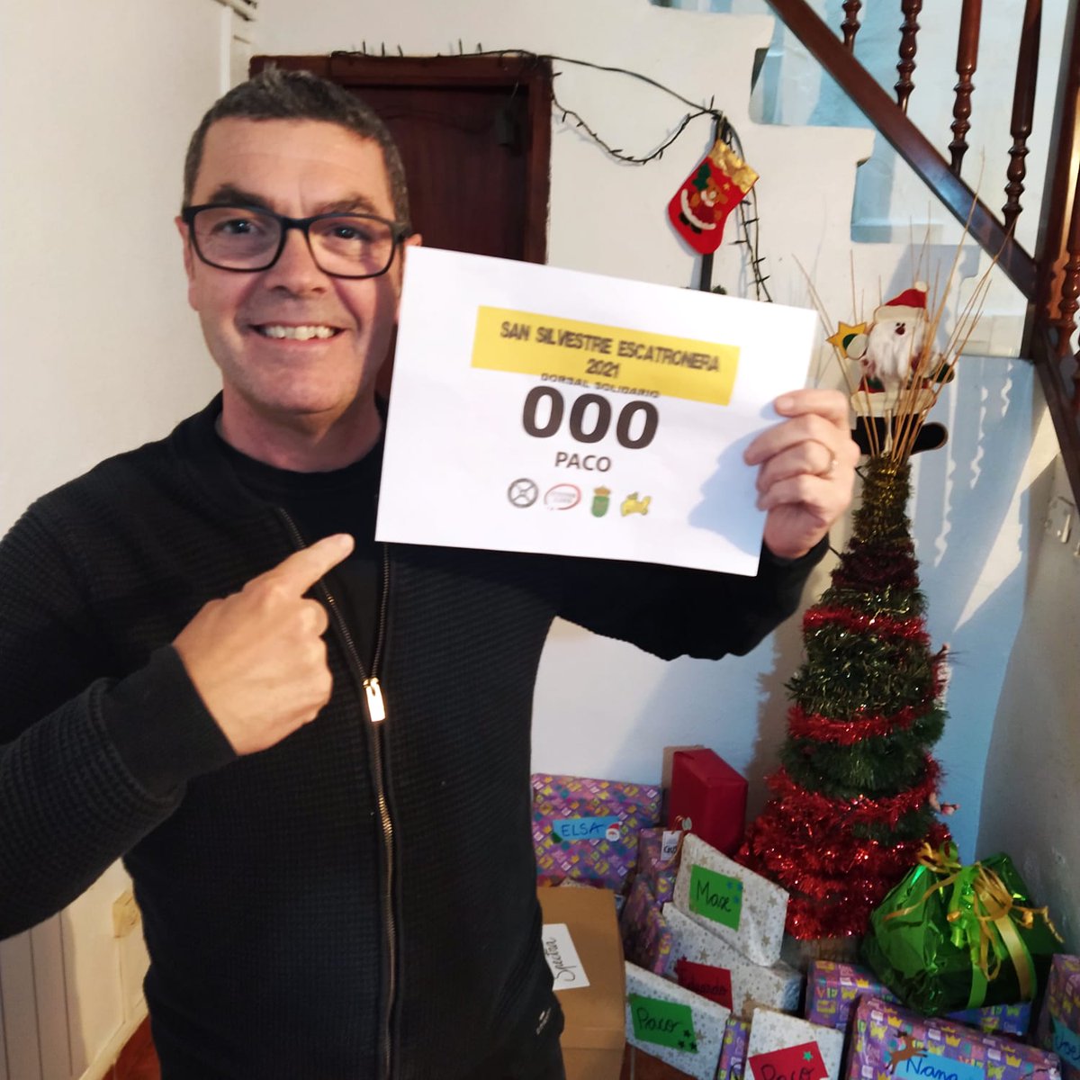 EscatronTurismo's tweet photo. Celebrándose ya nuestra clásica y solidaria San Silvestre Escatronera, nos siguen llegando fotos de participantes en la San Silvestre Virtual, la carrera solidaria que puedes correr desde el sofá.  Más info en https://t.co/XSuXpuJLmr https://t.co/BsR3kJU8zi