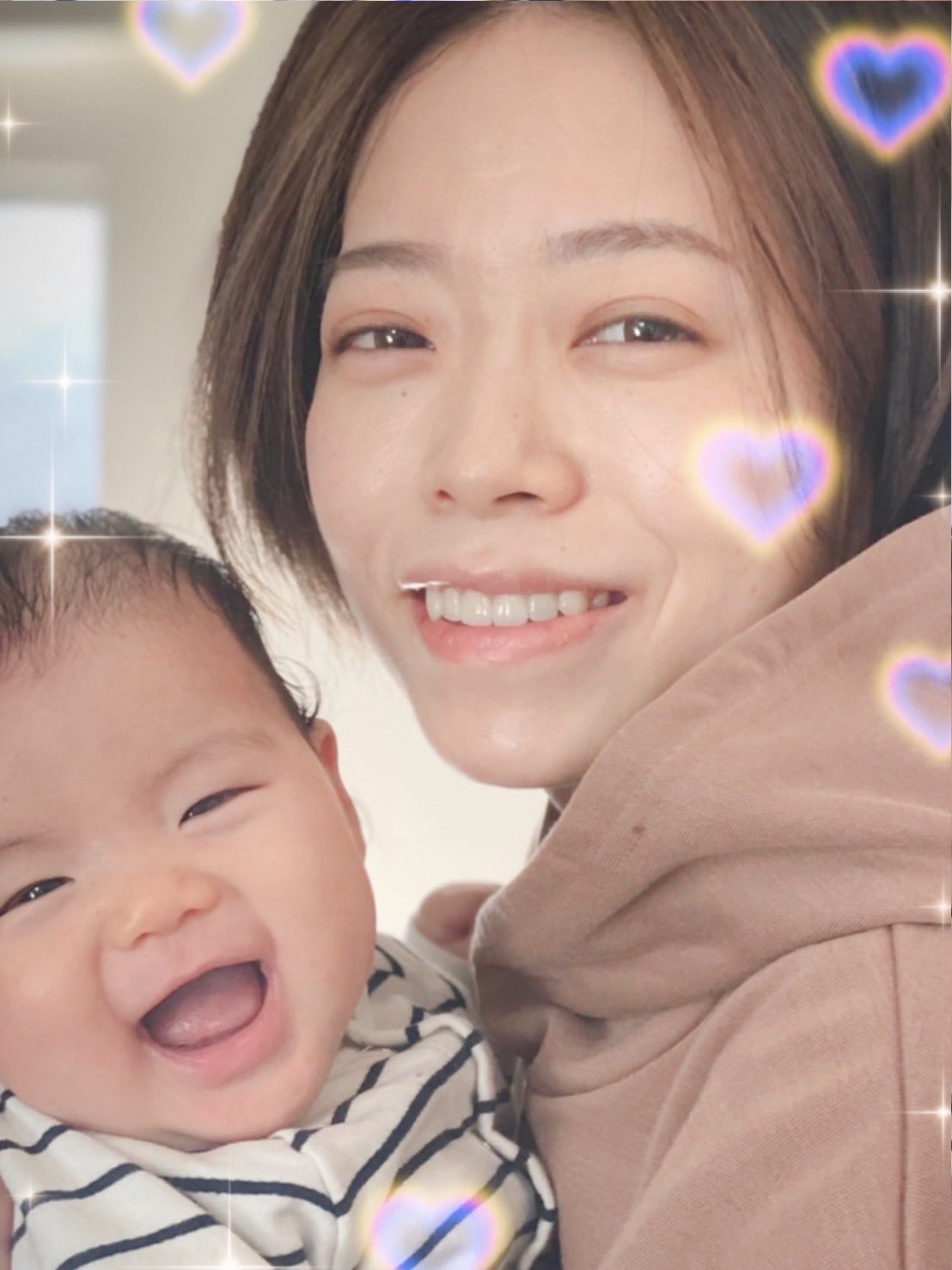 小林未沙 Misa Kobayashi 今年もあと数時間 私にとっては妊婦 新米母として過ごし 一生の思い出がたくさんできた大切な一年となりました 妊娠出産時に皆さんからいただいた激励や祝福の言葉 仕事復帰の際にいただいた歓迎の言葉は決して忘れません