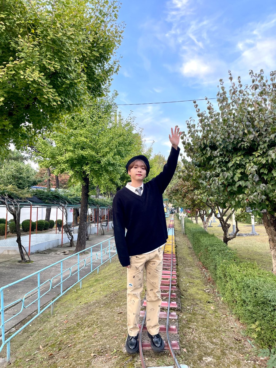 jeongsewoon_twt's tweet photo. [#정세운]
안녕, 행운의 2022! 🍀👋

#JEONGSEWOON https://t.co/N4f0f6Ya1g