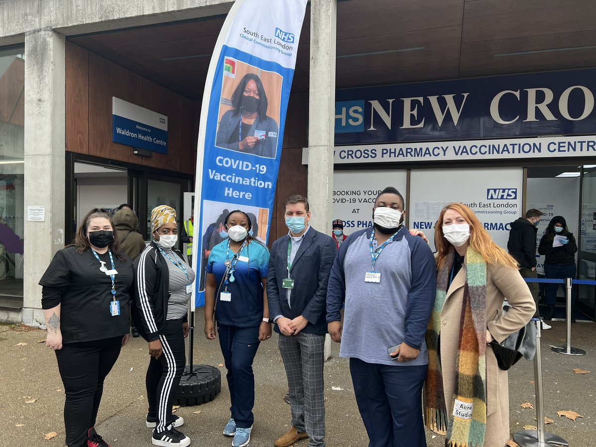 LewishamLVS's tweet photo. What a year 2021 has been! 
Since the start of the Waldron Vaccination centre we have vaccinated over 97,000 people! 
A massive thank you to the volunteers and staff we appreciate everyone who has come to work with us. 
Let’s see what 2022 is made of! #NHS #lewisham #vaccination https://t.co/A26kQ2S0F4