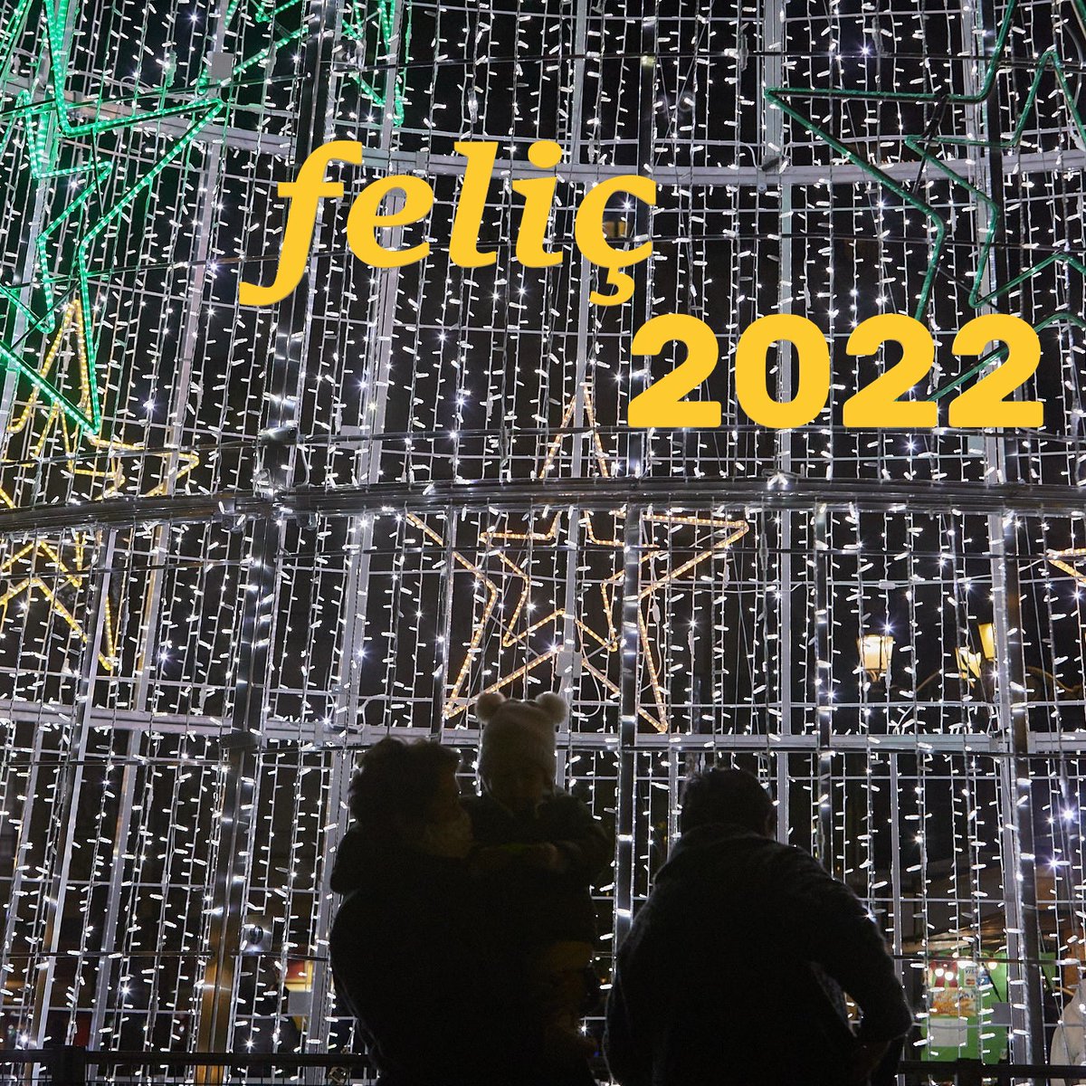 🥂🥳 Des de l'equip de #xarxesGandia vos desitgem un 📅feliç 2022🎇ple d'interacció📶, publicacions📲, likes❤️ i mencions🌐.

🙌 Com sempre, agraïm la vostra participació, des del respecte i la crítica constructiva! 👏

✨ Bon Any ple de felicitat i salut!

#NadalGandia 😷