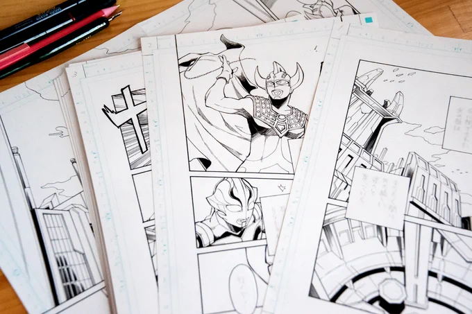 漫画の線画はアナログです
デジタルに移行しそこねました…というか今でも紙に描くのが好きなんだよね 