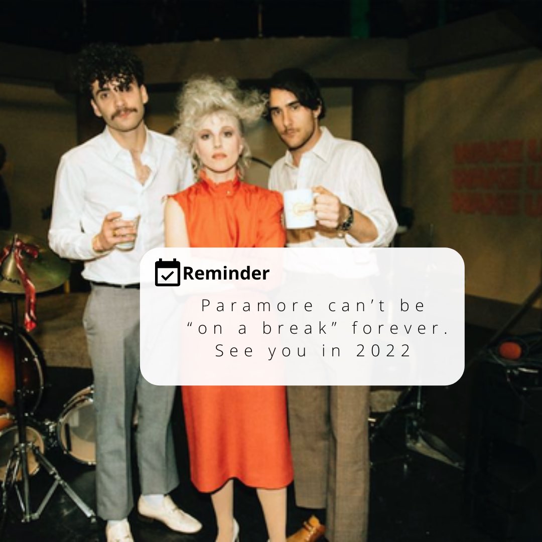 paramoremusicom's tweet photo. Happy 2022! 🧨 https://t.co/FTa3ox1dpE