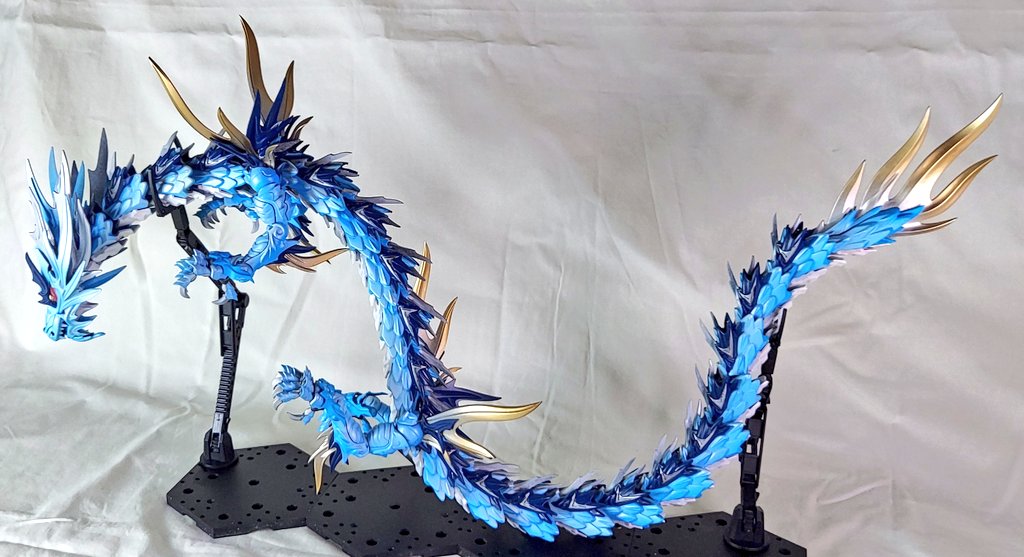 山海経シリーズの青龍がかなり大陸的なカラーリングだったので、日本の