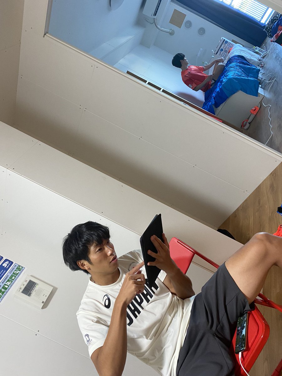 KANAI0928's tweet photo. 2021年ありがとうございました🙏
ラストシーズンは競技者として特別な年でした。

五輪が終わった日の夜、3人でお菓子を食べながら他愛もない会話をしていた時間が僕にとっては忘れられない思い出です🙇‍♀️
来年からは一陸上ファンとして応援側に回ります☺️ https://t.co/7qcL5ixjg3