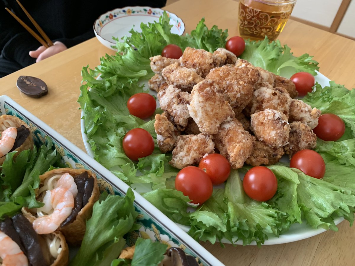 今日のお昼、唐揚げも〜😆