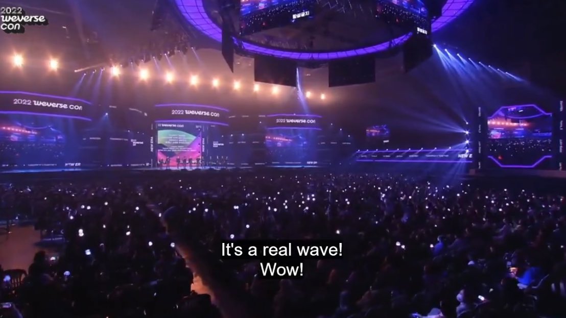 sounds_of_cheol's tweet photo. they missed the caratbong wave so much 😭🤍 https://t.co/HJPfRYim2s