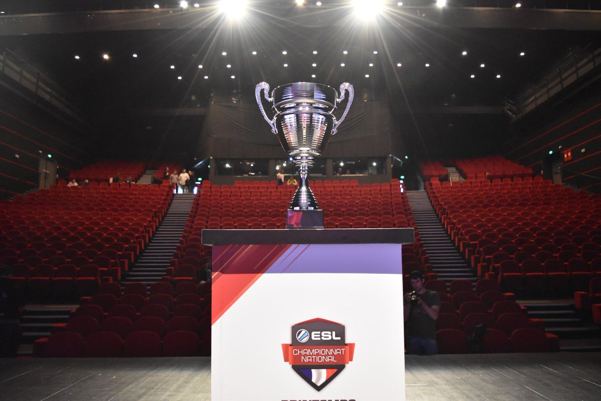HostMyProjects's tweet photo. A la recherche de prestataires avec expériences dans l'esport pour impression de panneaux, chèques géants, tissus (cloison bois), roll-up, support trophée, badge ...

Prestataires pour construire : meuble sur mesure, cloison bois.

Mes MPs sont ouverts ! Merci par avance https://t.co/tQ3f55iqeL