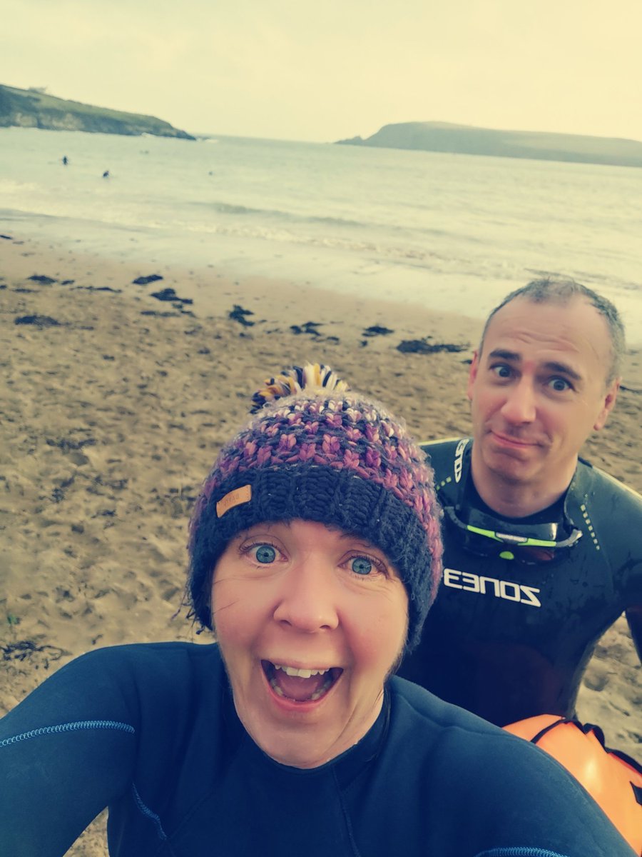 samfaith's tweet photo. A nice way to end 2021 and after a few days being poorly (not Covid!).
#lovekernow #notourdog https://t.co/JWr7L74CPz