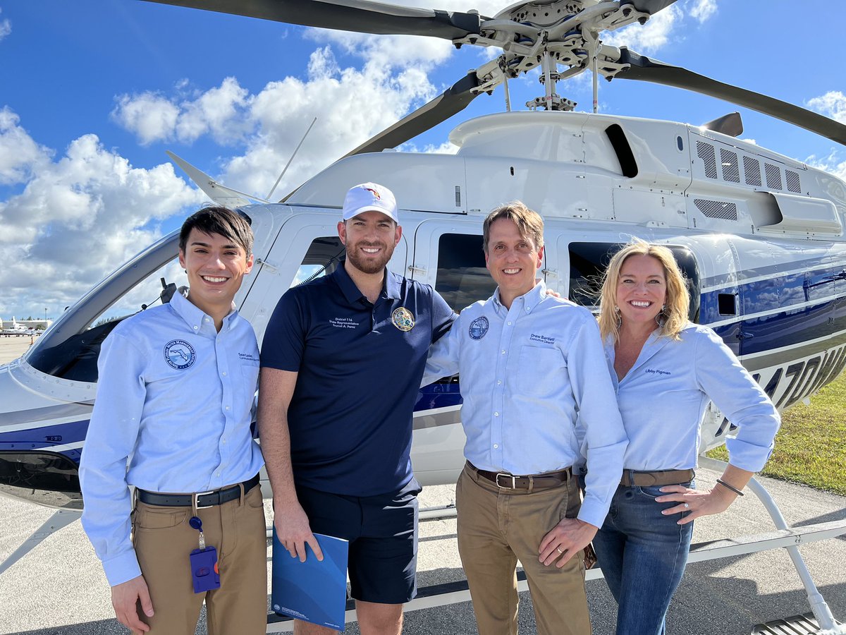 Daniel_PerezFL's tweet image. Thank you to the dedicated staff of @SFWMD for the aerial tour of our state’s restoration efforts in the Everglades.  FL is making historic investments in water quality improvements and I look forward to continuing that work in 2022 to protect Florida’s waterways and environment.