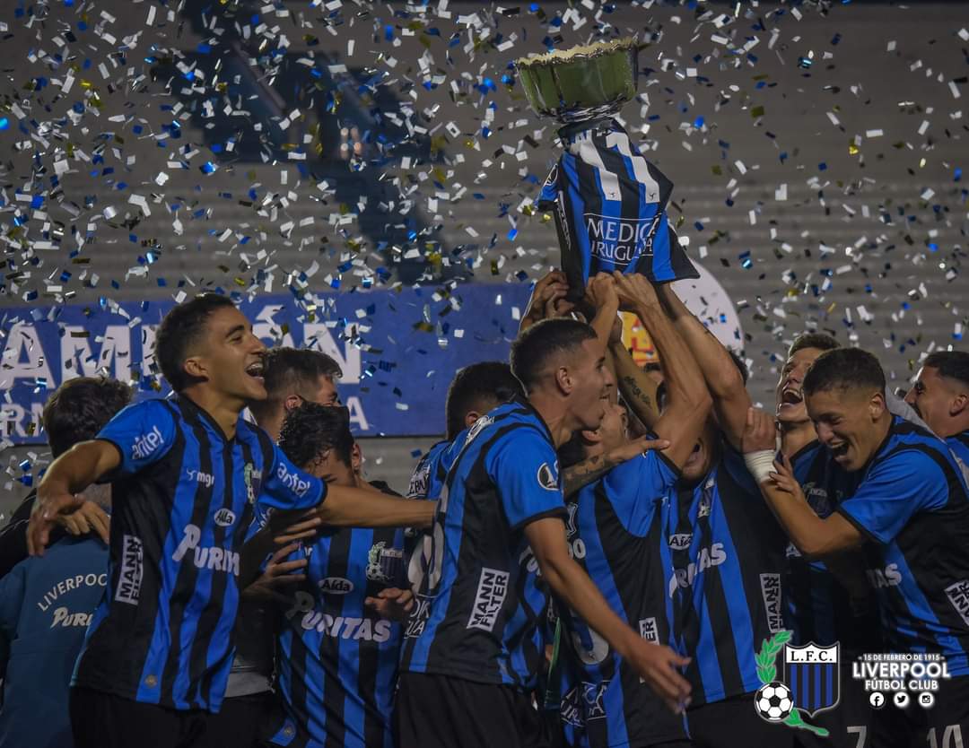 Championes de futbol Club Nacional de football — Stadium