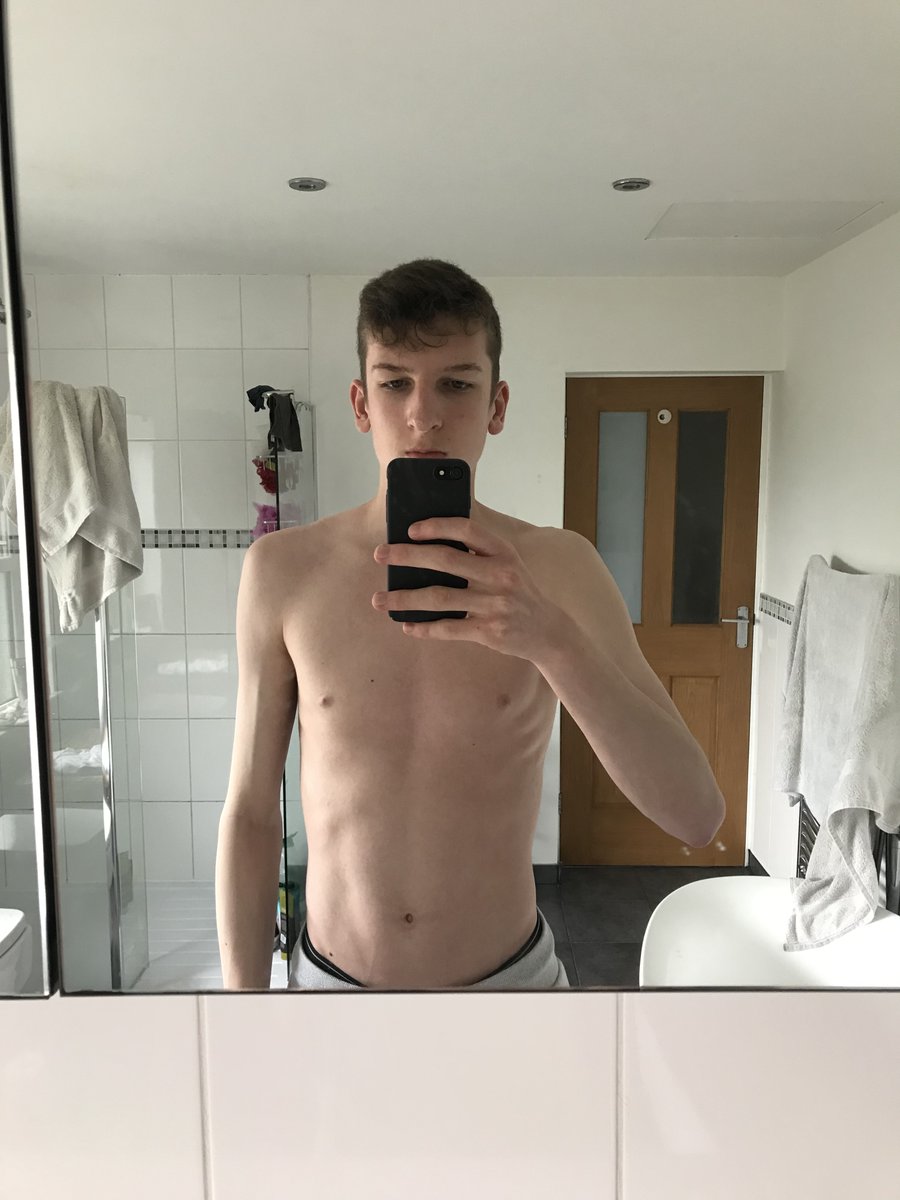 MatchPoint012's tweet image. August VS December

Here's to a new year 🎉